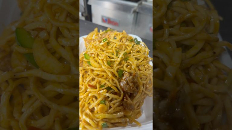 Chicken Schezwan Noodles #cooking #chickenrecipes #food #chicken #schezwan #chinesecuisine