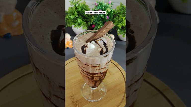 KitKat shake recipe #shorts #shake #chocolate #@IndiancookingFoods