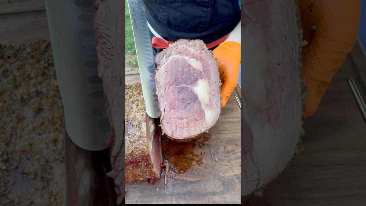 Wagyu Prime Rib Slicing
