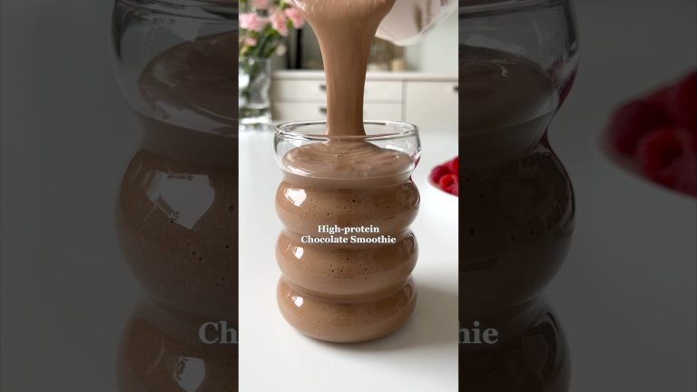 High-protein Chocolate Smoothie😍 #healthyrecipes #highprotein #smoothie #easyrecipes