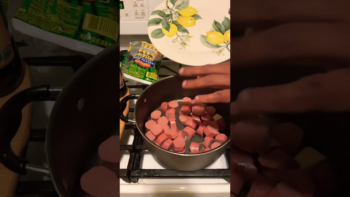 How To Make Pork And Beans And Nathan's Hot Dogs