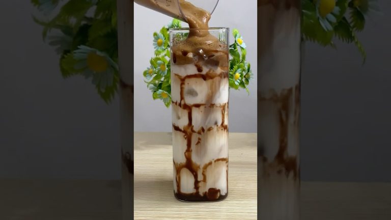 Delicious Morning Coffee Milkshake Chocolate Smoothie Recipe ☕🍫  – Perfect Energy Boost! #shorts