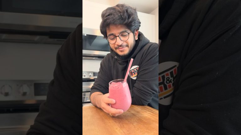 Easy Mix Berry Smoothie with a Tropical Twist!