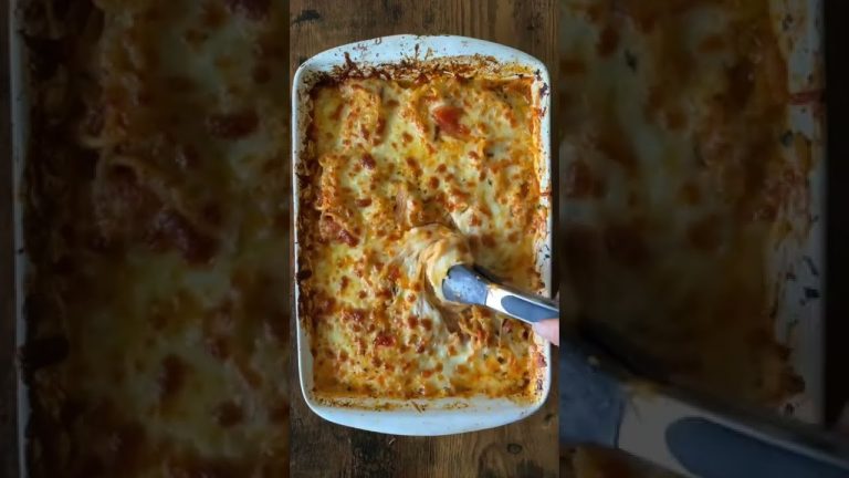 This one pot pasta dish is suuuuper easy! #Shorts