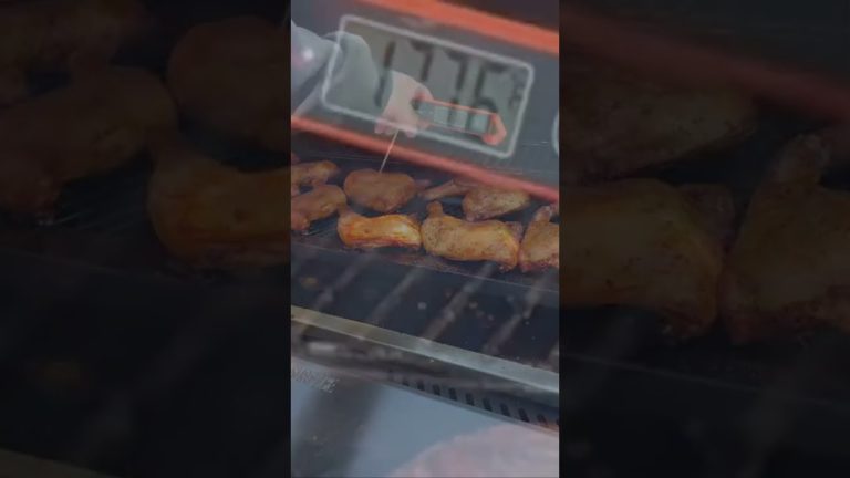 Chicken is done! #bbq #bbqchicken #bbqmeat #chicken #grilling #grill #food 🔥🔥