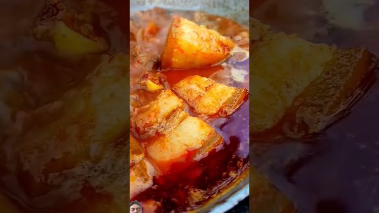 Eating Pork Curry #recipe #cooking #pork #eating