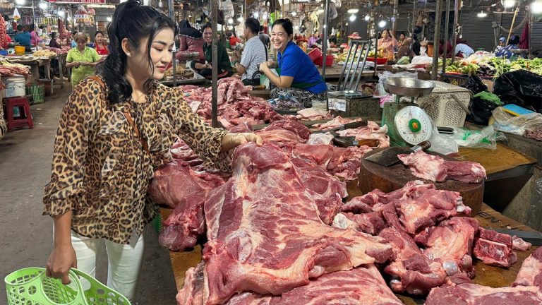 Market show and cooking: Delicious pork belly recipe – Braised crispy pork cooking