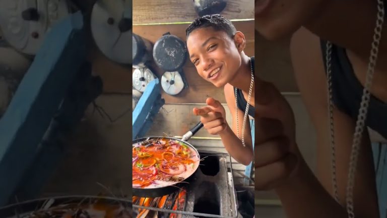 Vejam como ficou a moqueca, uma delícia.