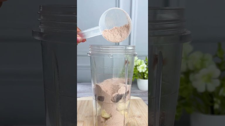 Protein Chocolate MilkShake #asmr #shorts #milkshake #proteinshake #chocolate #recipe