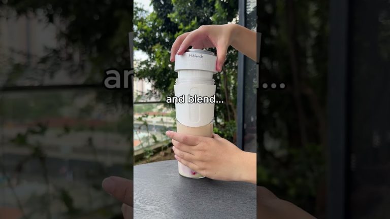 🍵 This jasmine green tea smoothie is light, floral & fat-burning.