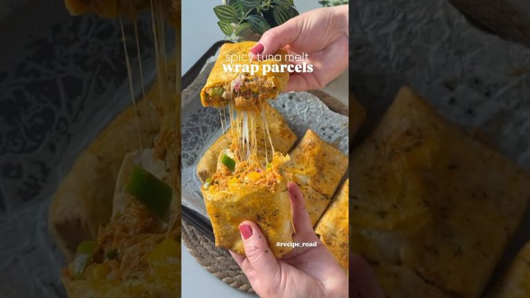 Recipe in the 📌 comment 🥰. #food #seafood #fishsandwich #tuna #sandwich #recipe