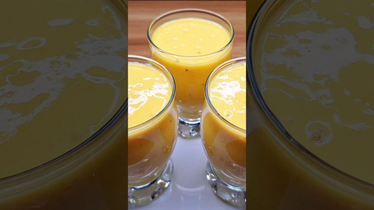 Healthy Mango Smoothie Recipe #shorts #youtube #ytshorts #trendingshorts #viralshorts #mangoshake