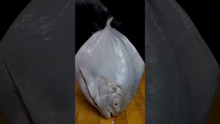 Spicy Pomfret Fish Fry (Vaval) #shorts