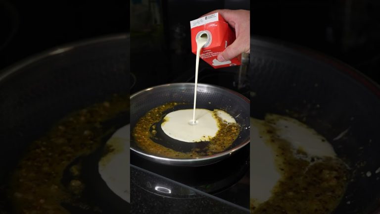 Spaghetti al Limone – perfect summer pasta in 15 minutes #shorts #shortsfood #youtubefood #cooking