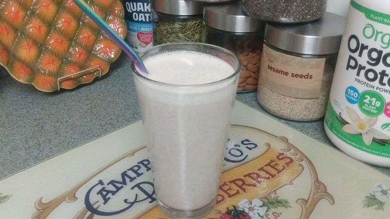 Fuel Your Day – Almond Protein Smoothie #smoothierecipes #superfoodsmoothie #proteinsmoothie