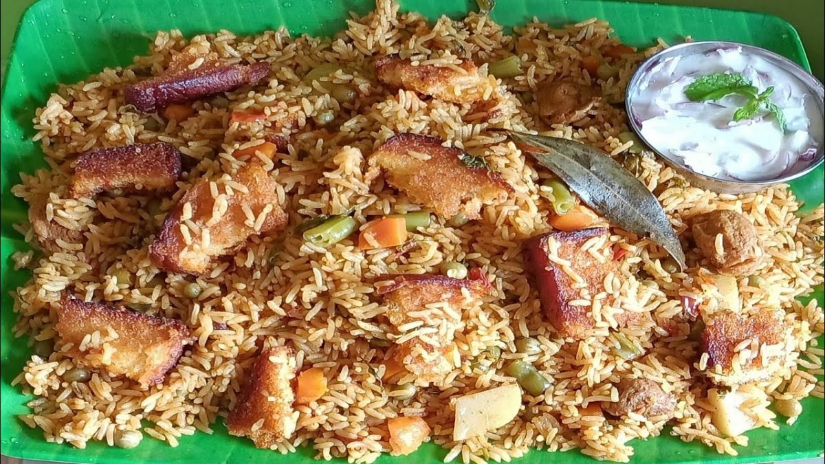 veg Brinji rice recipe/bread biriyani/ recipe link in description box