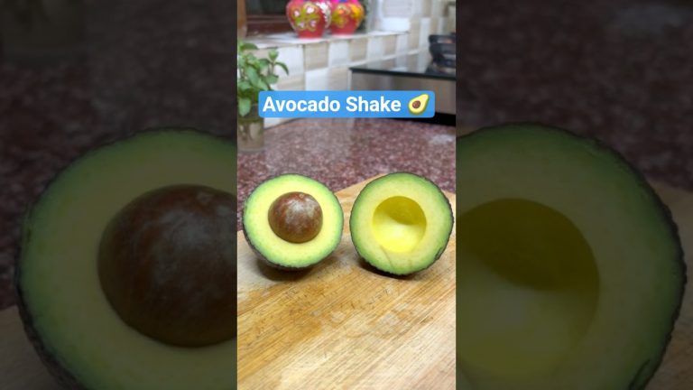 Avocado Shake Recipe: The Best wag to make this healthy and delicious drink #shorts