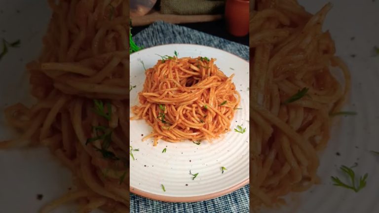 8 Min TOMATO NOODLES Recipe 🍜🧡 #shorts #noodle #noodlesrecipe #noodles #vegnoodles #hakkanoodles
