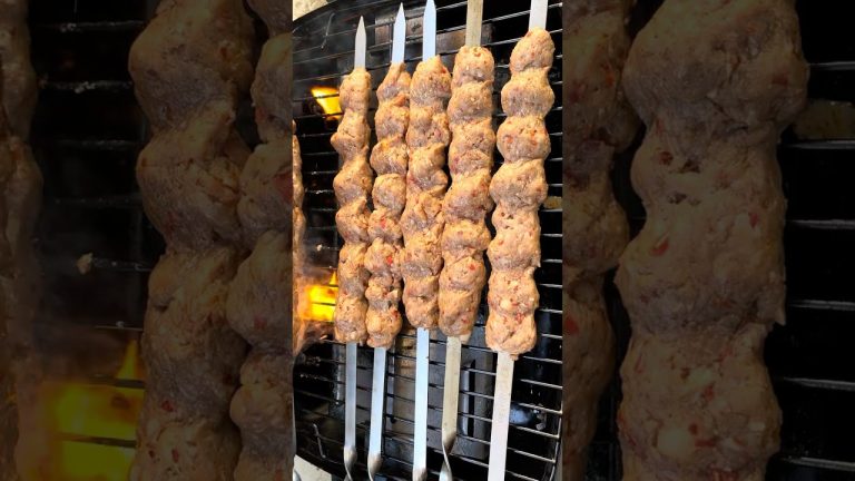 Authentic Turkish Beef Kebab & Homemade Naan | Mouthwatering Street Food Recipe! #shorts #cooking