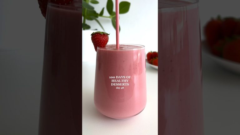 Healthy Dessert or Snack Idea: Strawberry Milkshake💗 #healthydessert #recipe #healthyrecipes