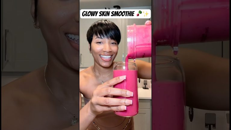 🌟GLOWY SKIN SMOOTHIE! 🌟🫜🍓#glowyskin #healthysmoothierecipes #smoothierecipes #glowuptips