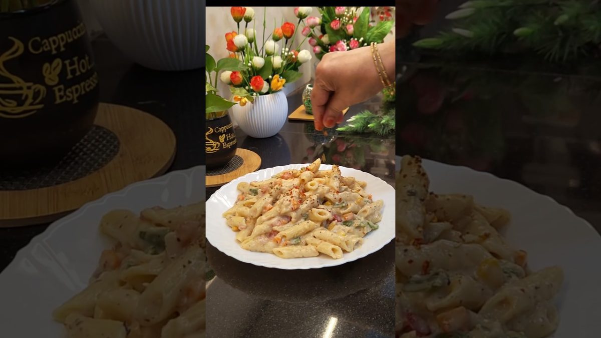 White Sauce Pasta in 60 Secs 🍝 | Creamy, Cheesy & Easy! #pasta #viralshorts #shorts #pastarecipe