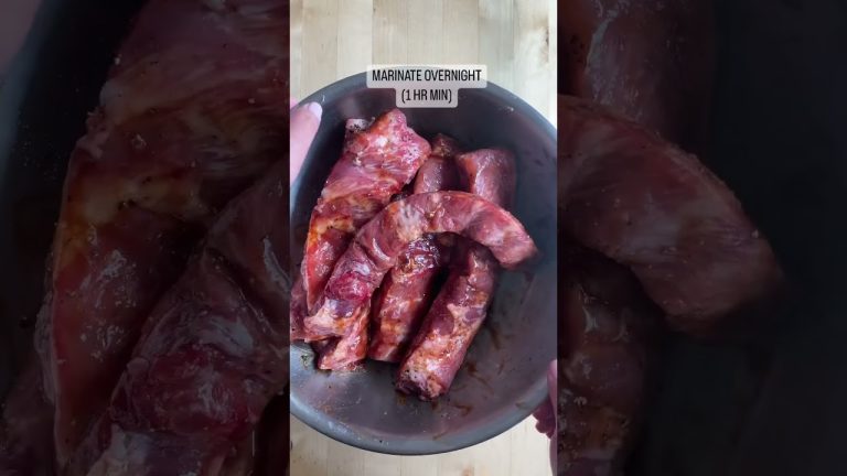 EASY PORK RIBS IN THE AIR FRYER—SO EASY AND THE RIBS ARE SO JUICY TOO! COULD EAT IT ALL DAY LONG!