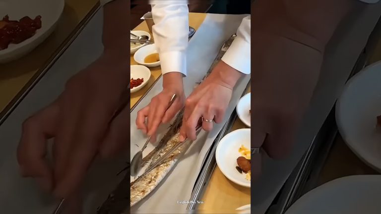 This cook chooses fish bones to create recipes 🐟