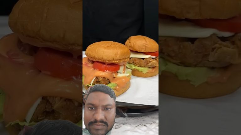 चिकन bargar 😜🤪 #nonvegworld #bestnonvegvido #cooking #chicken #chickenbargar #bargarh