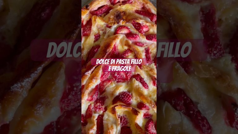 Dolce super semplice di pasta fillo e fragole – Phyllo dough and strawberry cake  #recipe