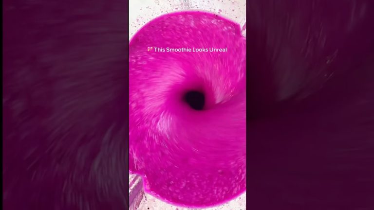 🐉 I Made the Prettiest Smoothie in the World (and It Tastes Like Vacation) #shortsviral #healthy