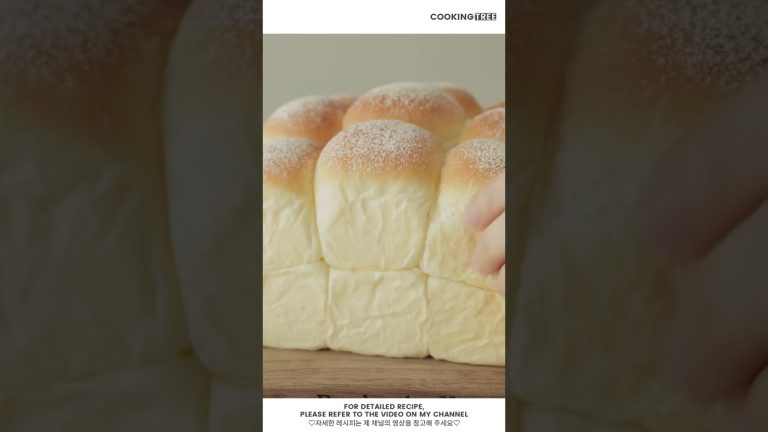 크림치즈 소스 곁들인 큐브 크림치즈빵💛 Soft Cube Cream Cheese Bread #Shorts #Baking