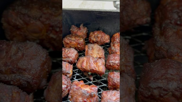 Memorial Day Smoked Oxtails | BenzoBBQ #fyp #foodie #oxtails #food #bbq #memorialday