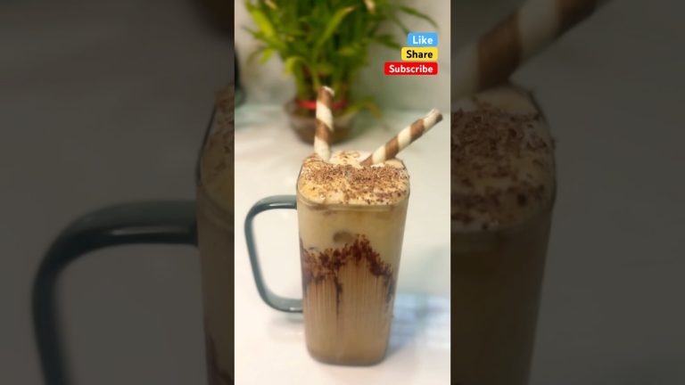 Classic Cold Coffee #Recipe #shorts #new #latest #cooking #food #viralvideo #easyrecipe #coffee #diy