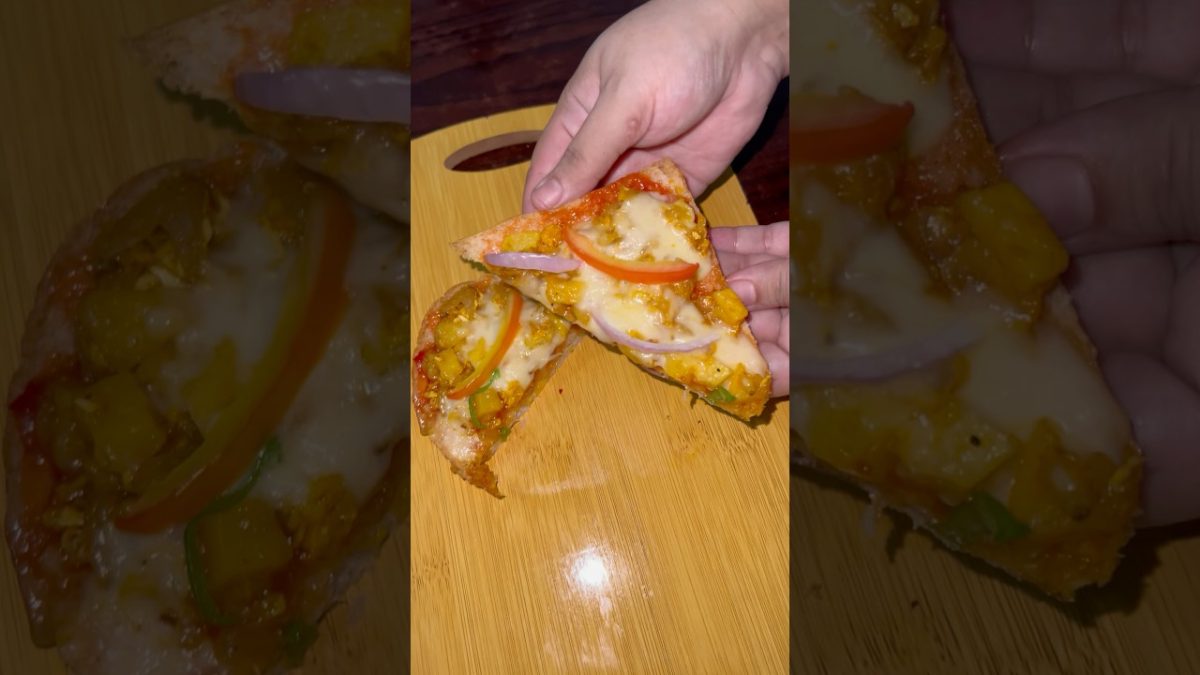 Leftover Aloo Masala Bread Pizza Recipe #tfskitchen #shortsfeed #masala #cheese #bread #pizza #viral