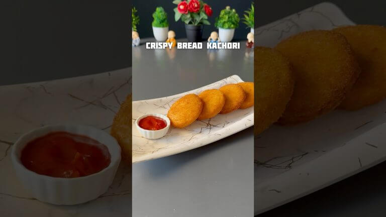 Viral Crispy Bread Potato Kachori Recipe #shorts #kachori #potato #crispy #recipe