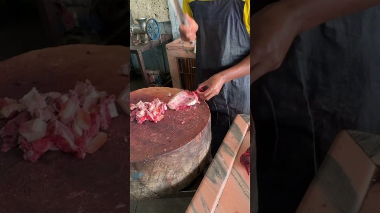 Meat cutting #food #seafoodprep #seafood #foodie #seafoodrecipes