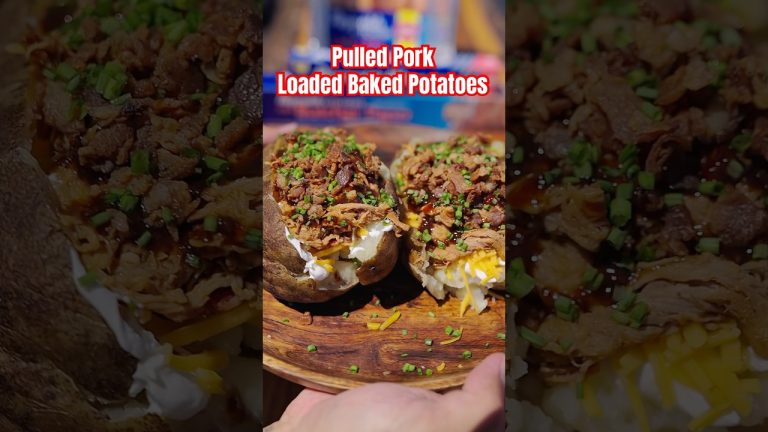 Pulled Pork Loaded Baked Potatoes #pulledpork #loadedbakedpotato #easyrecipe #bbqrecipes #bbq