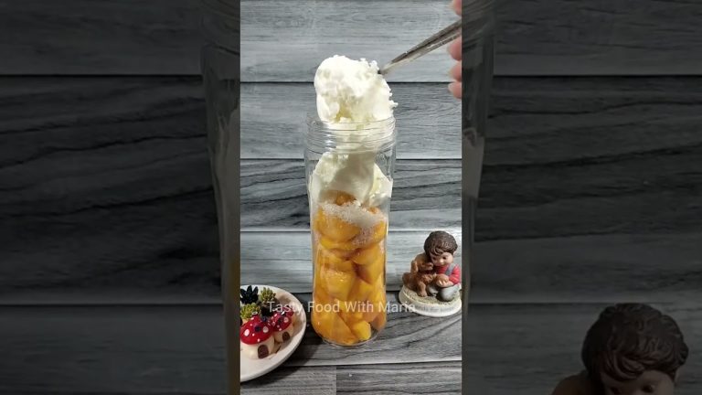 Mango Smoothie Summer Special Recipe #shorts #mangoshake #mangosmoothie #summerdrink