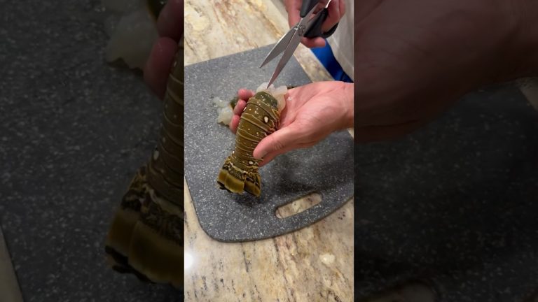 How to prep your lobster tail to cook 🍽️