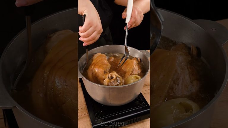 A butcher taught me! Here's how to cook pork knuckle properly