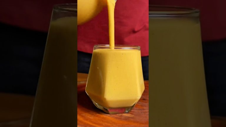 Mango yogurt smoothie recipe #smoothie #mangosmoothie #mangojuice #viralvideo #fruitjuice