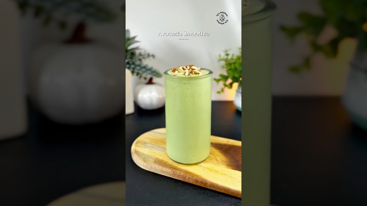Avocado Smoothie ￼|| Avocado Shake #shorts #smoothie #easyrecipes #milkshake #recipe #breakfast