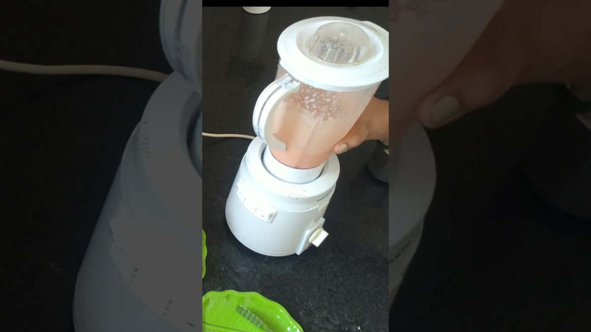 🥭Refreshing Papaya Smoothie|Healthy Summer Drink Recipe#viralshorts#papayashake#easyrecipe