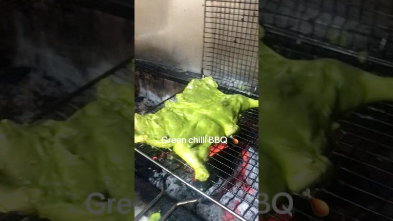 Bbq 🍗 chicken // green chilli bbq kaise banaye // how to make green chilli bbq #shorts #bbq #short