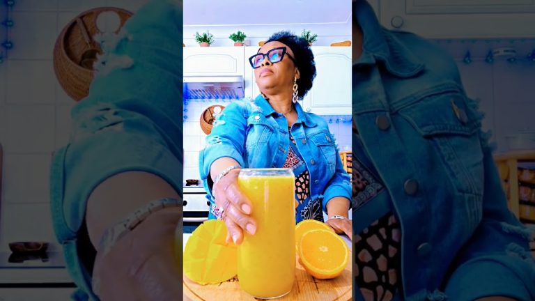 Glowing skin Smoothie #smoothie #shake #applesmoothie #breakfast #breakfastideas #mango