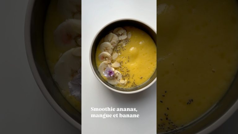 SMOOTHIE TROPICAL #smoothie #smoothierecipes #smoothietime #pineapplerecipes #mangorecipes