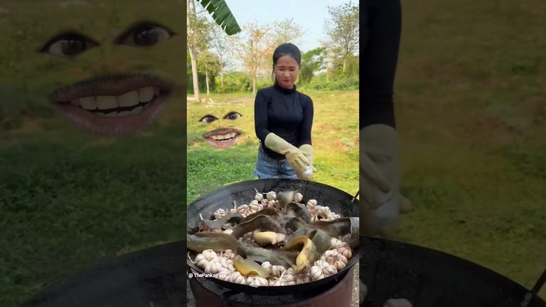 How to crispy fish with garlic recipe 😋 #shorts #shortvideo #food #recipe #cooking #eating