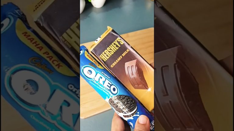 Oreo Milk Shake 🧉😋#shorts #ytshorts #trendingshorts #viralshort #easy #milkshake #shortsfeed