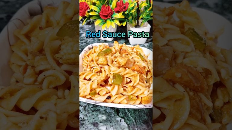 Red Sauce Pasta | Pasta Recipe #shorts #short #shortsfeed #minivlog #streetfood  #food #pasta